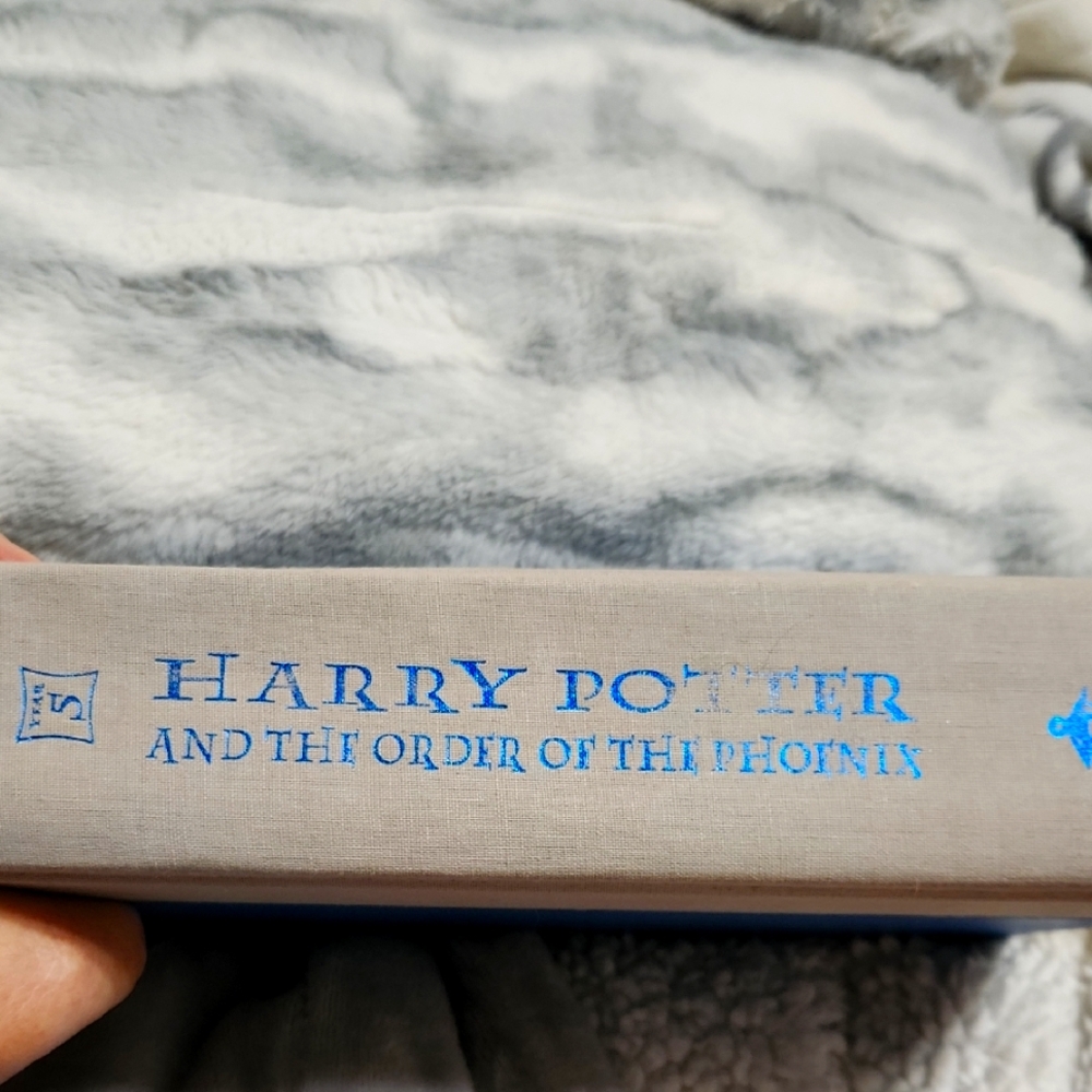 Harry POTTER FIRST EDITION The Order Of The Pheonix Hard Copy